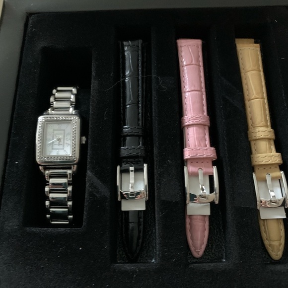 Ecclissi Sterling 1/4 ct tw Diamond Watch with interchangeable 3 Leather Bands - Picture 2 of 7